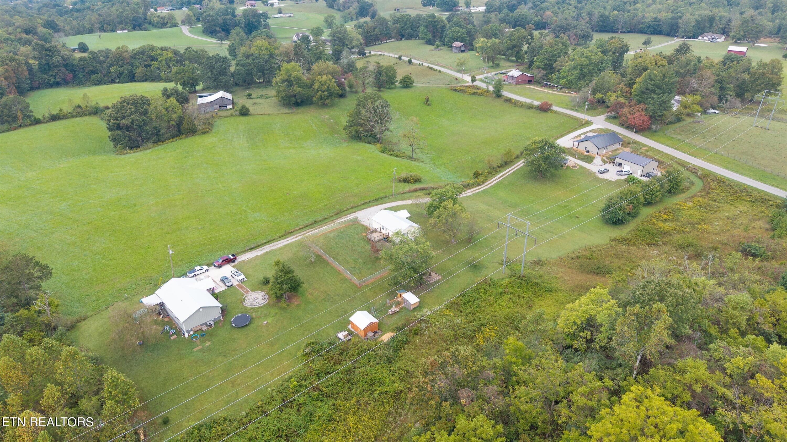 640 Camp Ridge Road La Follette, TN 37766 - Photo 36 of 40 36-640 Camp Ridge Rd -35