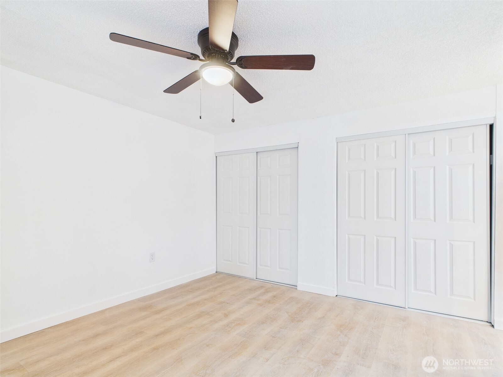 32142 46th Place Southwest, Unit M6 Federal Way, WA 98023 - Photo 19 of 29 a view of an empty room