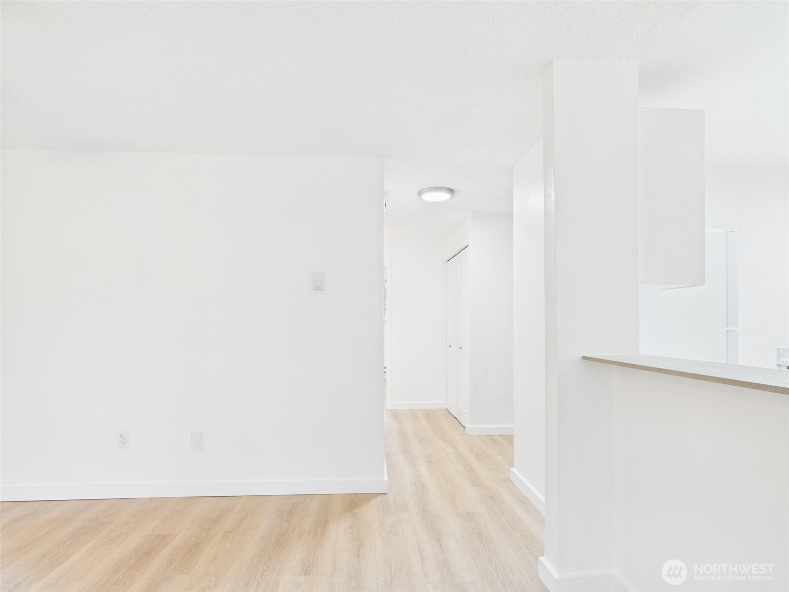 32142 46th Place Southwest, Unit M6 Federal Way, WA 98023 - Photo 9 of 29 a view of a small space