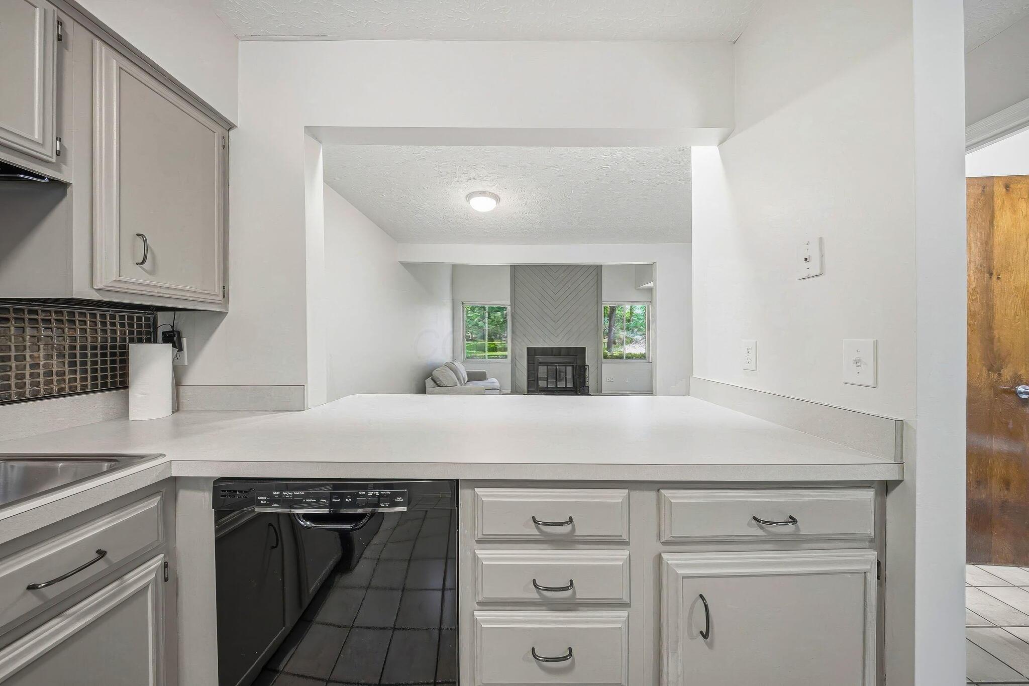 400 Fenway Road, Unit A Columbus, OH 43214 - Photo 11 of 53