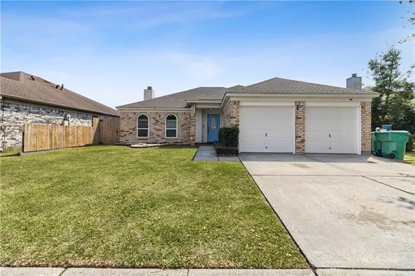$300,000 | 2540 Foliage Drive, Marrero, LA 70072