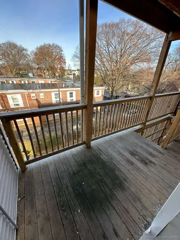 $1,650 | 220 Maplewood Avenue, Unit 3, Bridgeport, CT 06605