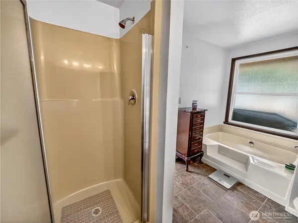 $995,000 | 30520 Southeast 358th Street, Enumclaw, WA 98022
