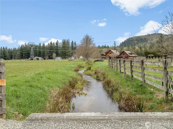 $995,000 | 30520 Southeast 358th Street, Enumclaw, WA 98022