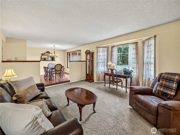 $995,000 | 30520 Southeast 358th Street, Enumclaw, WA 98022