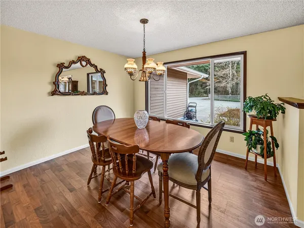 $995,000 | 30520 Southeast 358th Street, Enumclaw, WA 98022