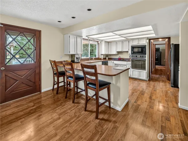 $995,000 | 30520 Southeast 358th Street, Enumclaw, WA 98022