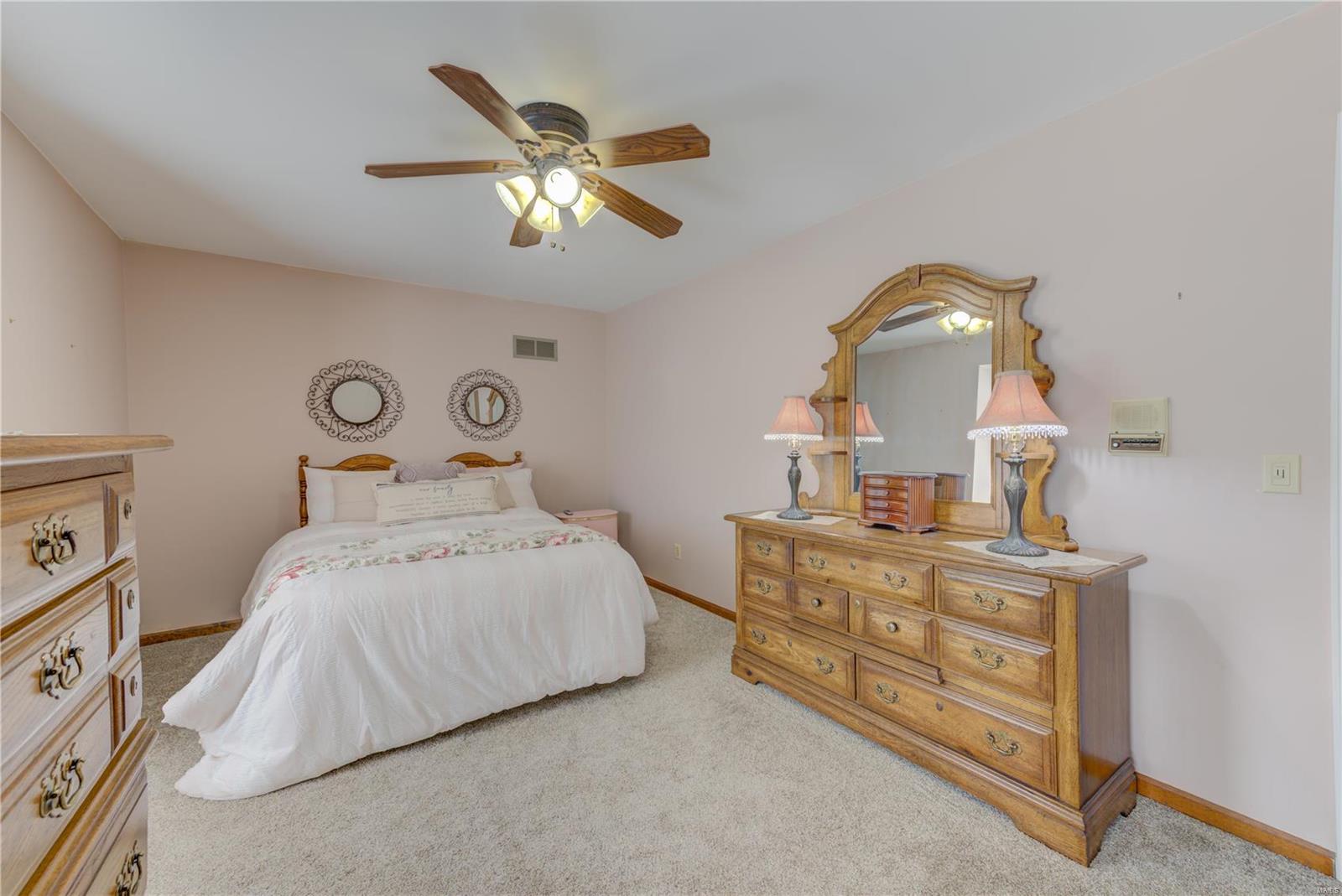 16253 Bent Tree Drive Chesterfield, MO 63005 - Photo 34 of 45