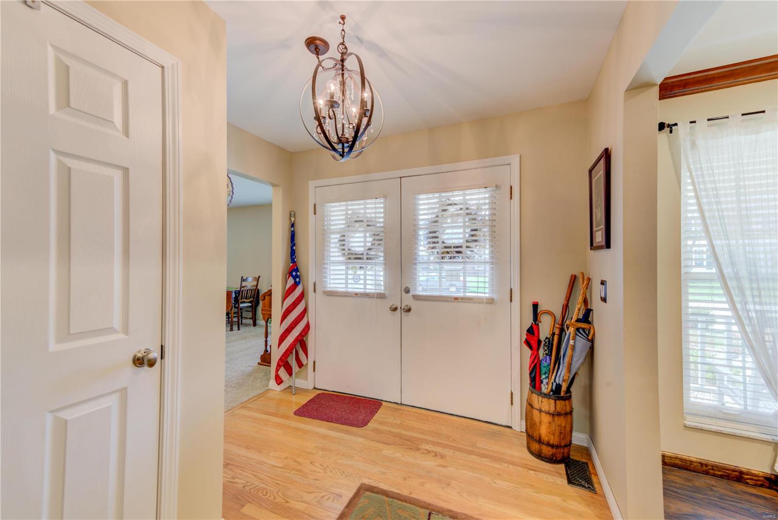 16253 Bent Tree Drive Chesterfield, MO 63005 - Photo 6 of 45