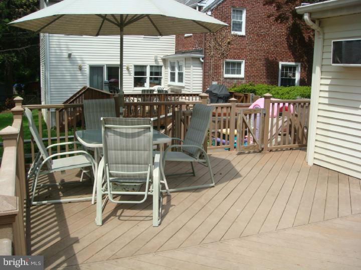 9 West Chelfield Road Glenside, PA 19038 - Photo 22 of 22 Deck
