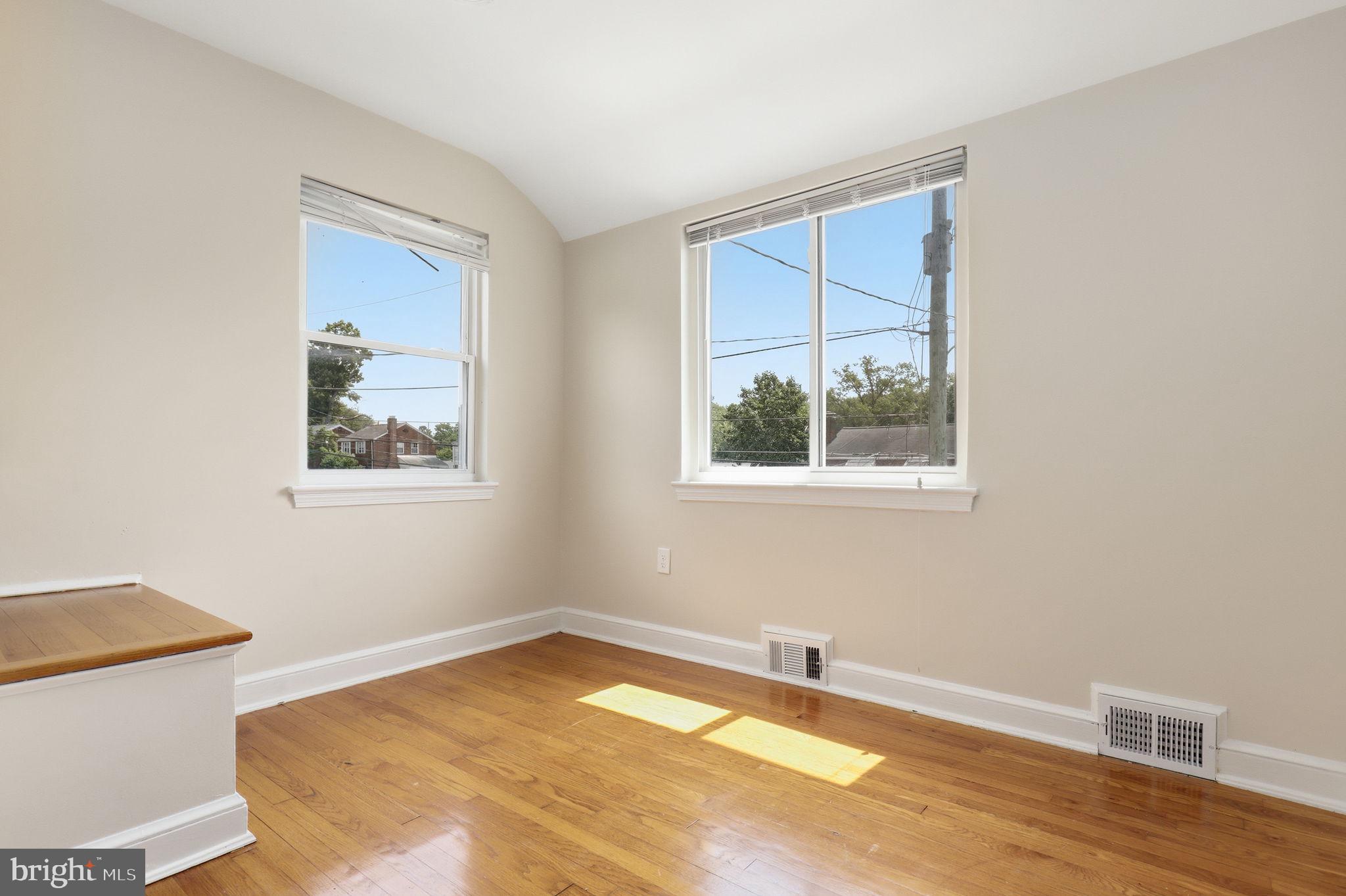 9614 Dilston Road Silver Spring, MD 20903 - Photo 24 of 37