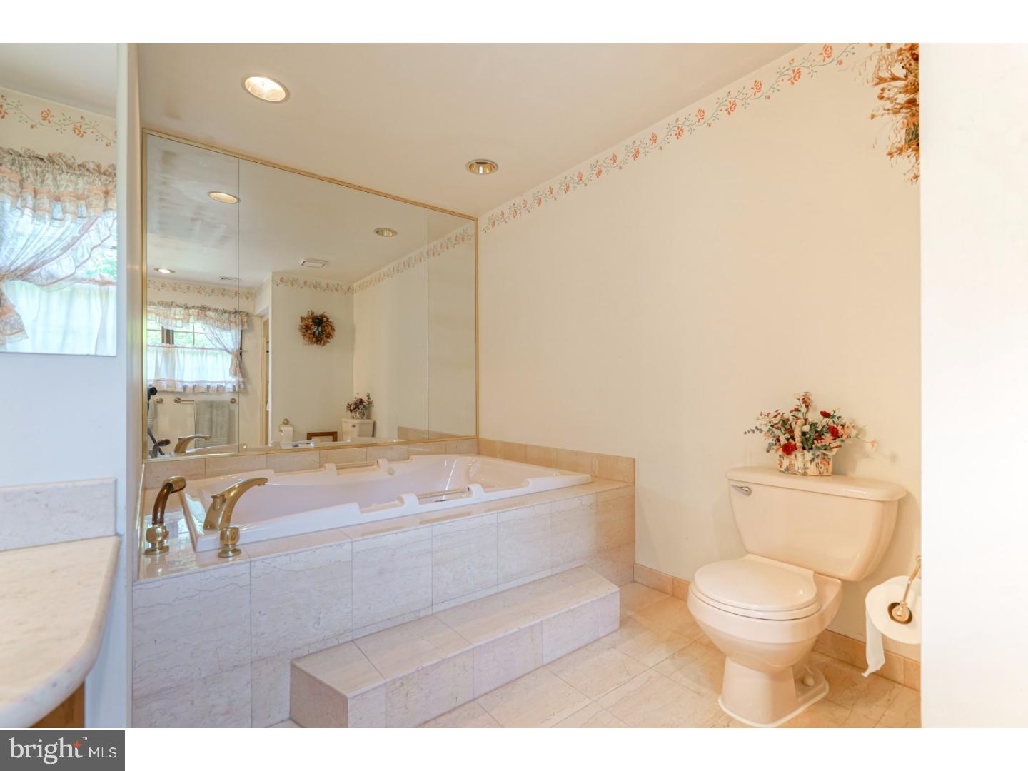 846 Greenwich Road Bridgeton, NJ 08302 - Photo 17 of 25 Master Bathroom