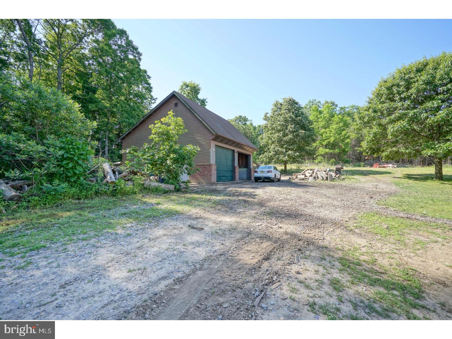 846 Greenwich Road Bridgeton, NJ 08302 - Photo 25 of 25 Garage
