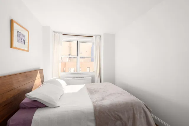 $515,000 | 444 East 75th Street, Unit 8F | Lenox Hill