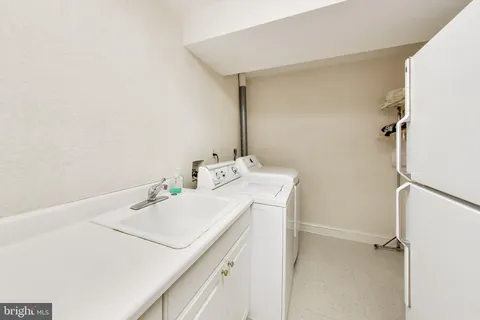 $2,325,000 | 8011 Summer Mill Court, Bethesda, MD 20817