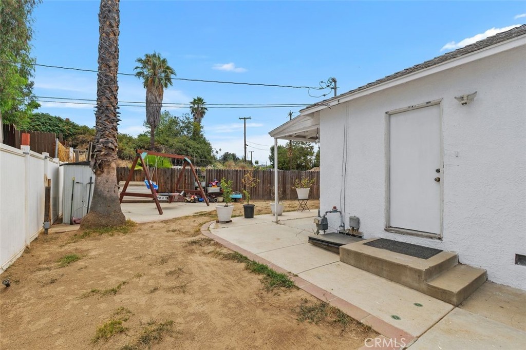 6050 Colonial Drive Riverside, CA 92506 - Photo 34 of 39