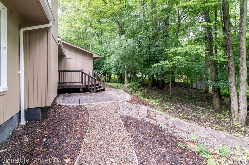 23415 Beech Road Southfield, MI 48033 - Photo 45 of 50 Gallery Image 45