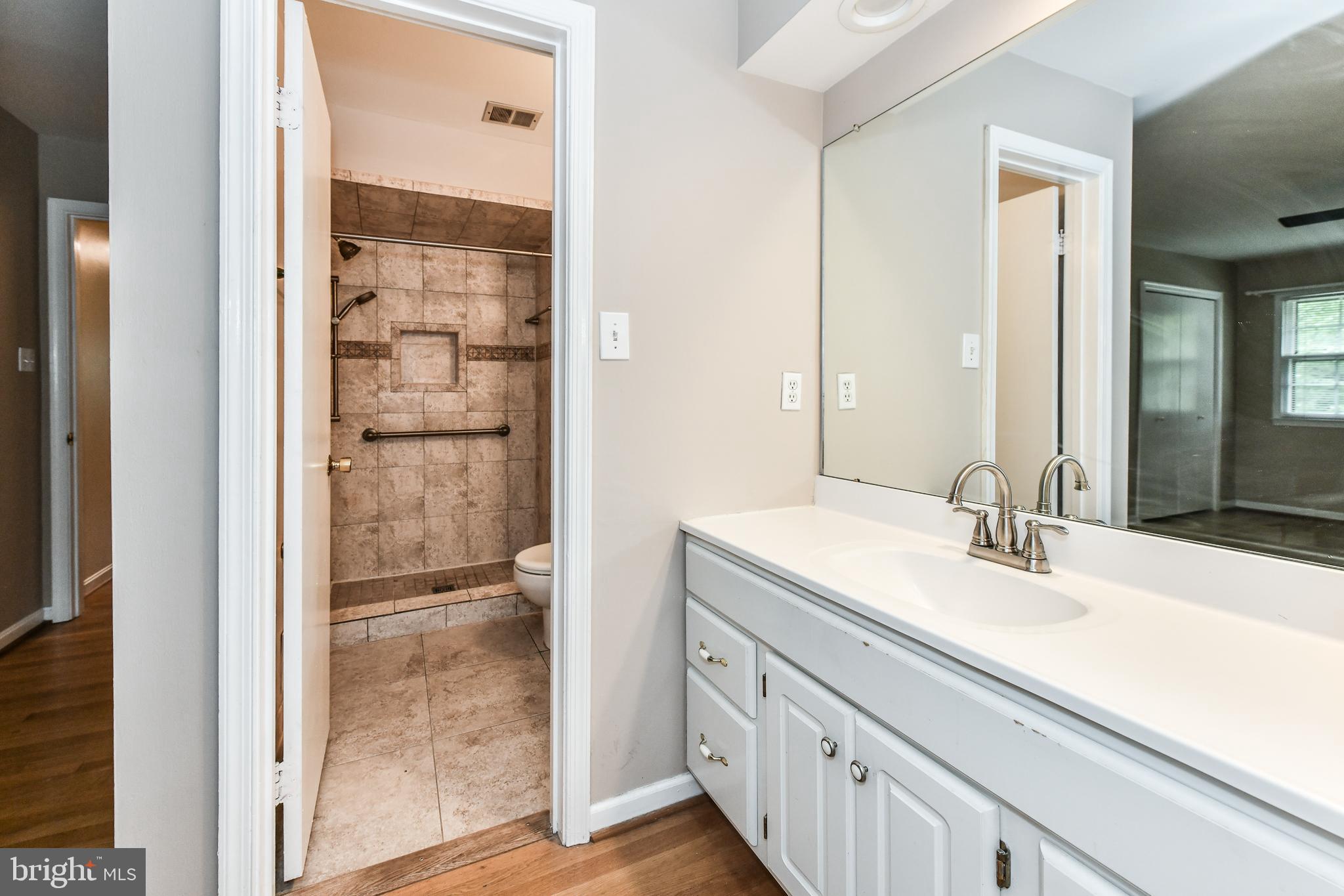 1322 Deep Run Lane Reston, VA 20190 - Photo 14 of 47
