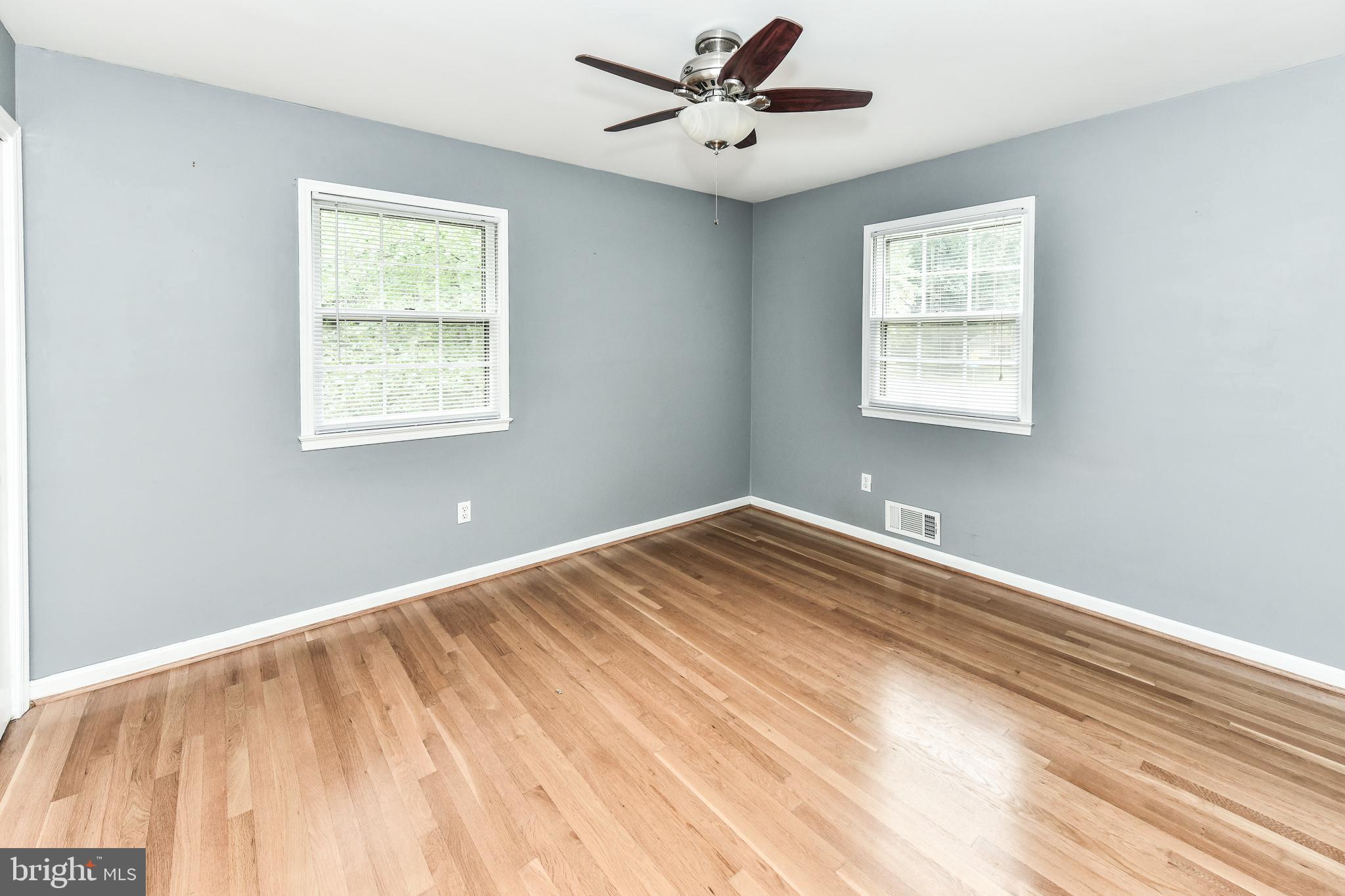 1322 Deep Run Lane Reston, VA 20190 - Photo 9 of 47