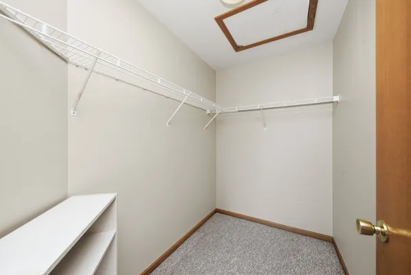 $209,000 | 1361 Rock Run Drive, Unit H, Crest Hill, IL 60403