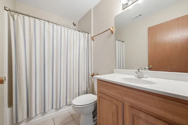 $209,000 | 1361 Rock Run Drive, Unit H, Crest Hill, IL 60403