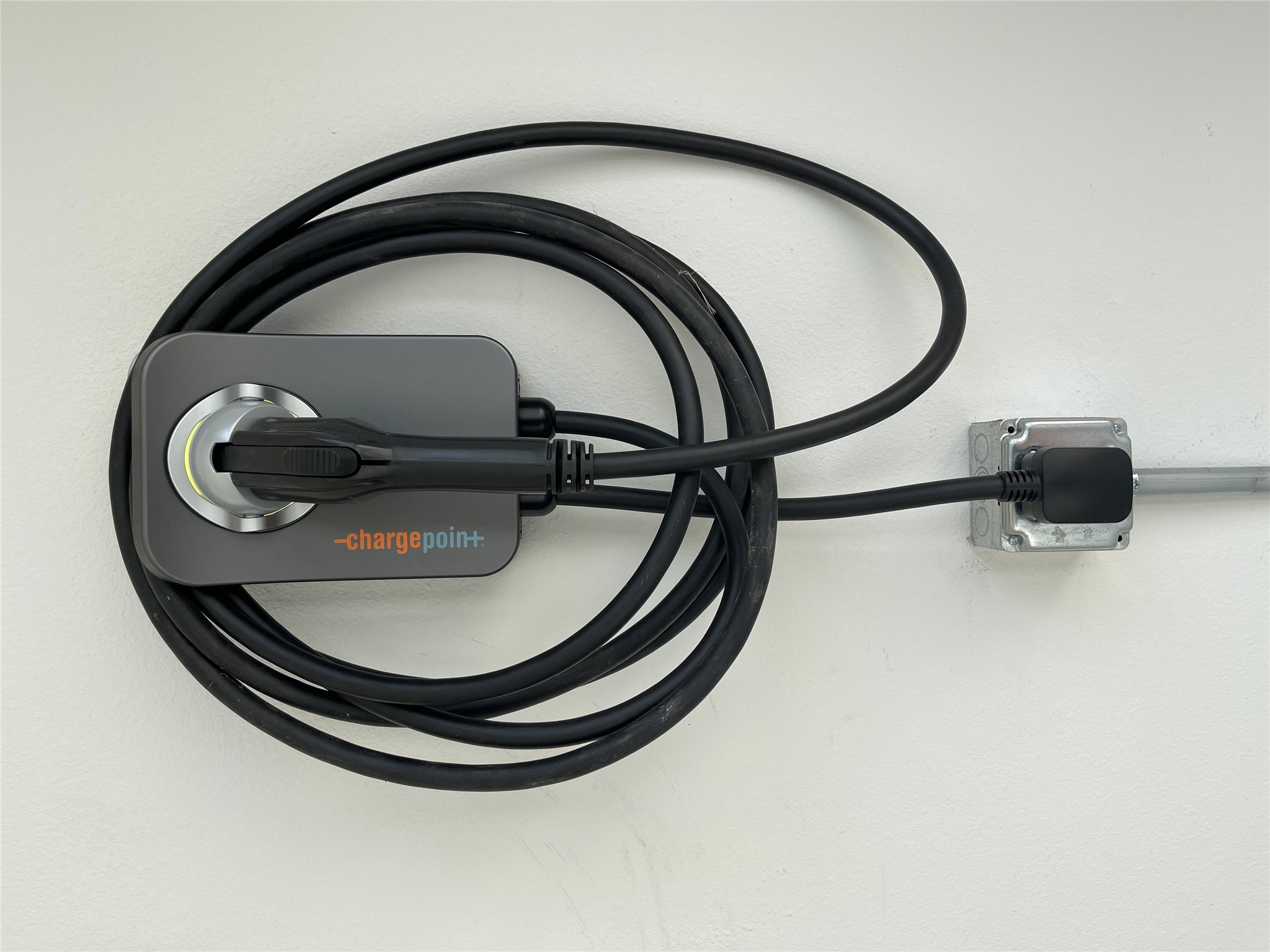 1106 Walton Lane, Unit B Austin, TX 78721 - Photo 26 of 28 Garage view of car charger