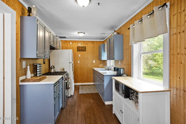 $364,900 | 8084 Highway 28, Indian Lake, NY 12842