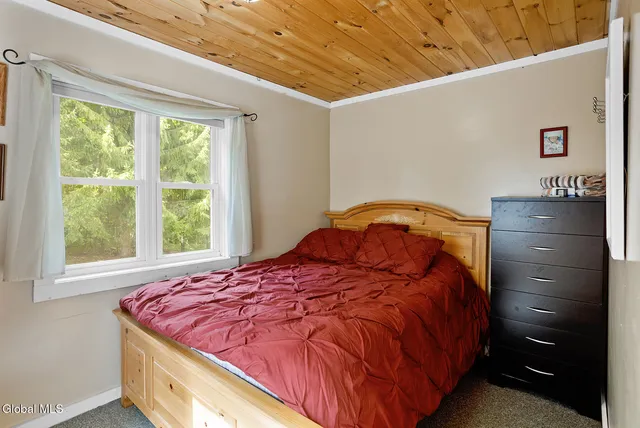 $364,900 | 8084 Highway 28, Indian Lake, NY 12842