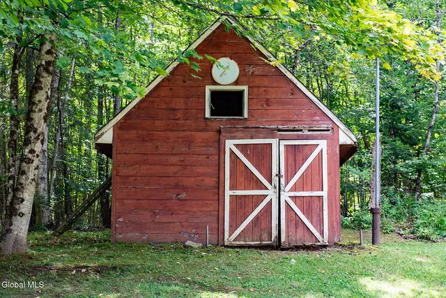 $364,900 | 8084 Highway 28, Indian Lake, NY 12842