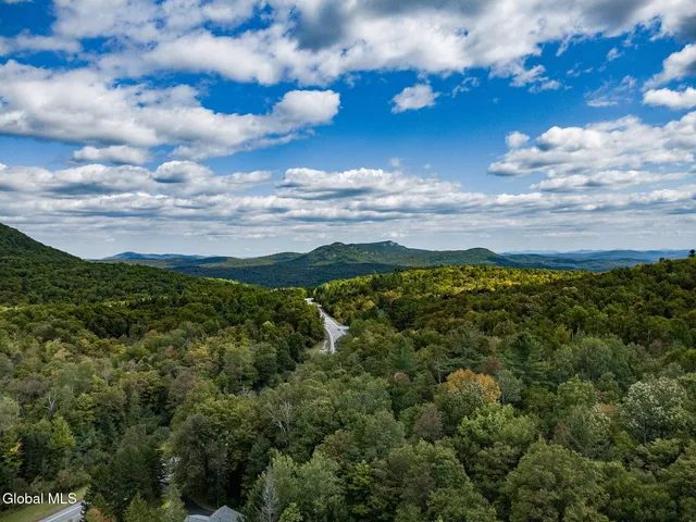 $364,900 | 8084 Highway 28, Indian Lake, NY 12842