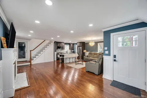 $699,000 | 207 North Grove Street, Valley Stream, NY 11580