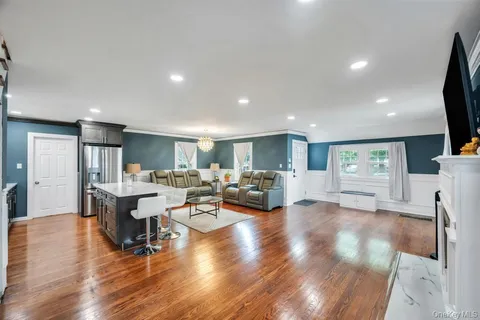 $699,000 | 207 North Grove Street, Valley Stream, NY 11580