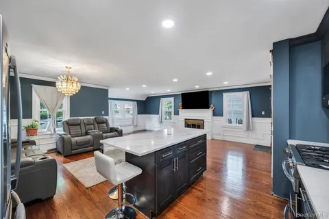 $699,000 | 207 North Grove Street, Valley Stream, NY 11580