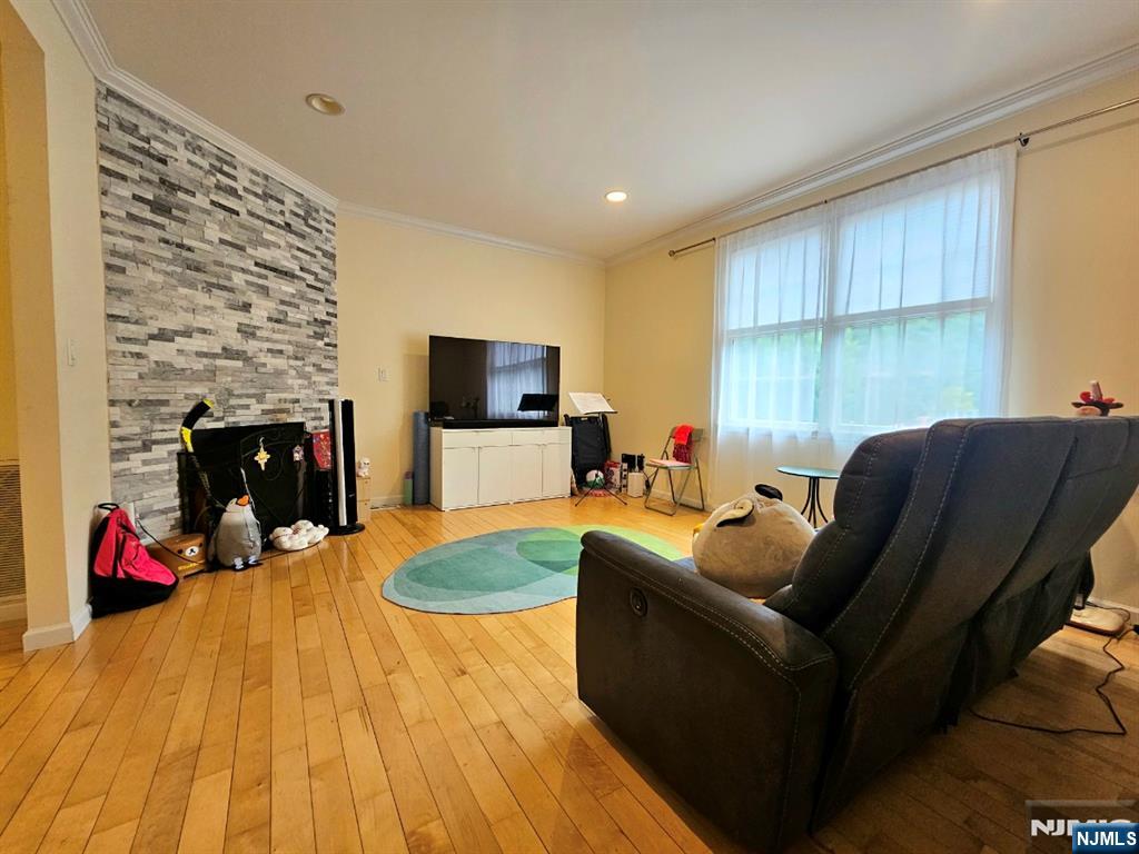 183 Tenafly Road Tenafly, NJ 07670 - Photo 6 of 28