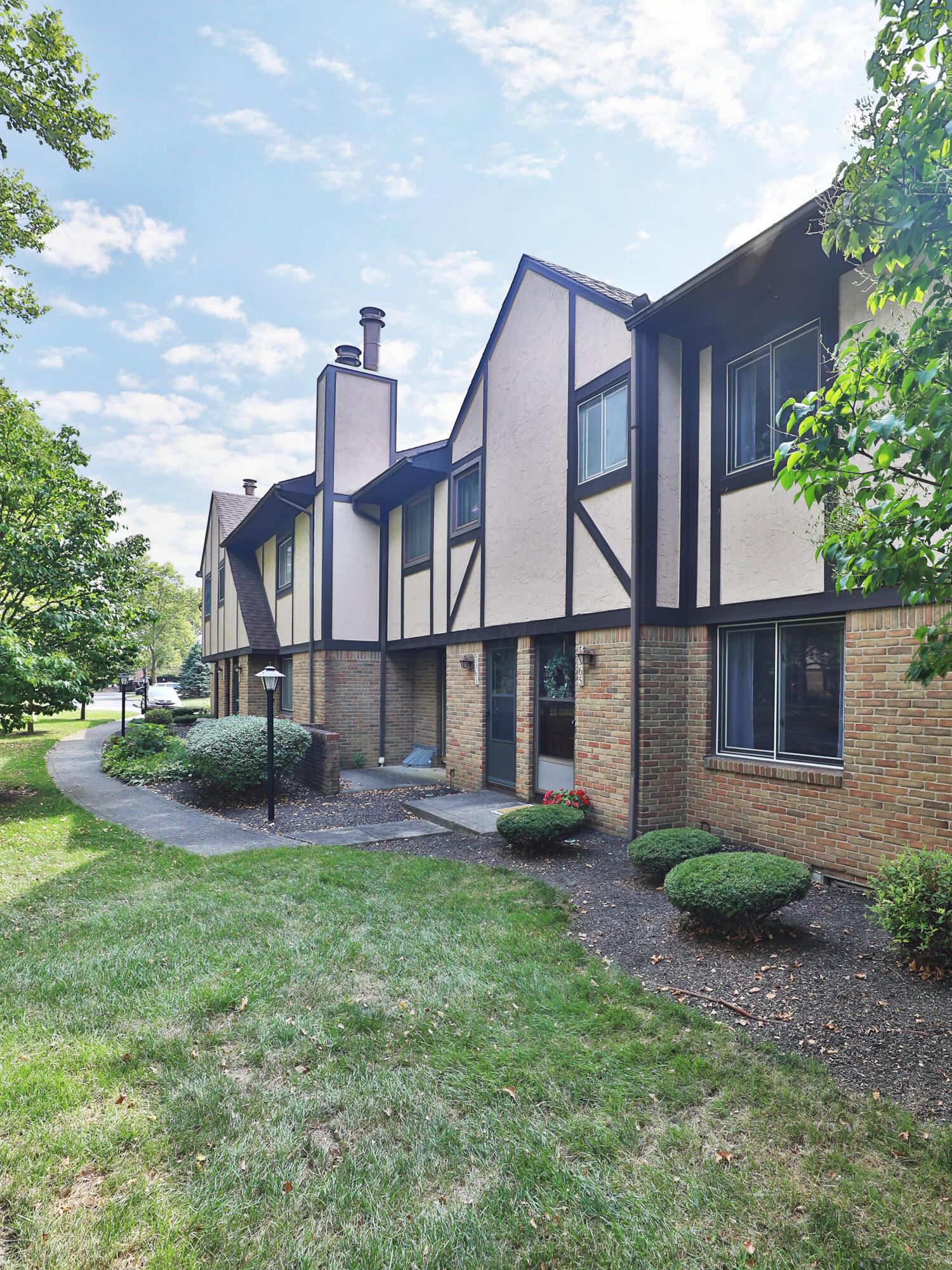 5365 Reed Road Columbus, OH 43235 - Photo 2 of 37 5365 Reed Road