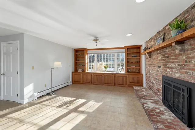 $1,185,000 | 2 Orchard Hill Road, Greenland, NH 03840