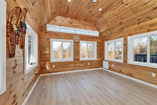 $1,185,000 | 2 Orchard Hill Road, Greenland, NH 03840