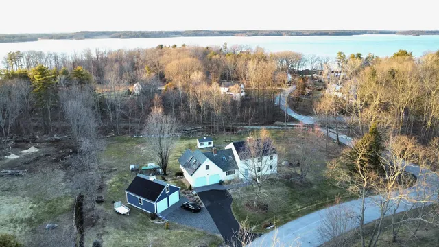 $1,185,000 | 2 Orchard Hill Road, Greenland, NH 03840