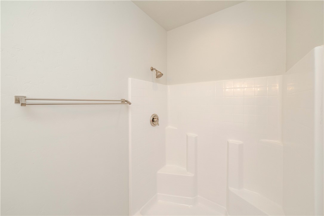 4729 Thompson Way Kingman, AZ 86409 - Photo 14 of 18