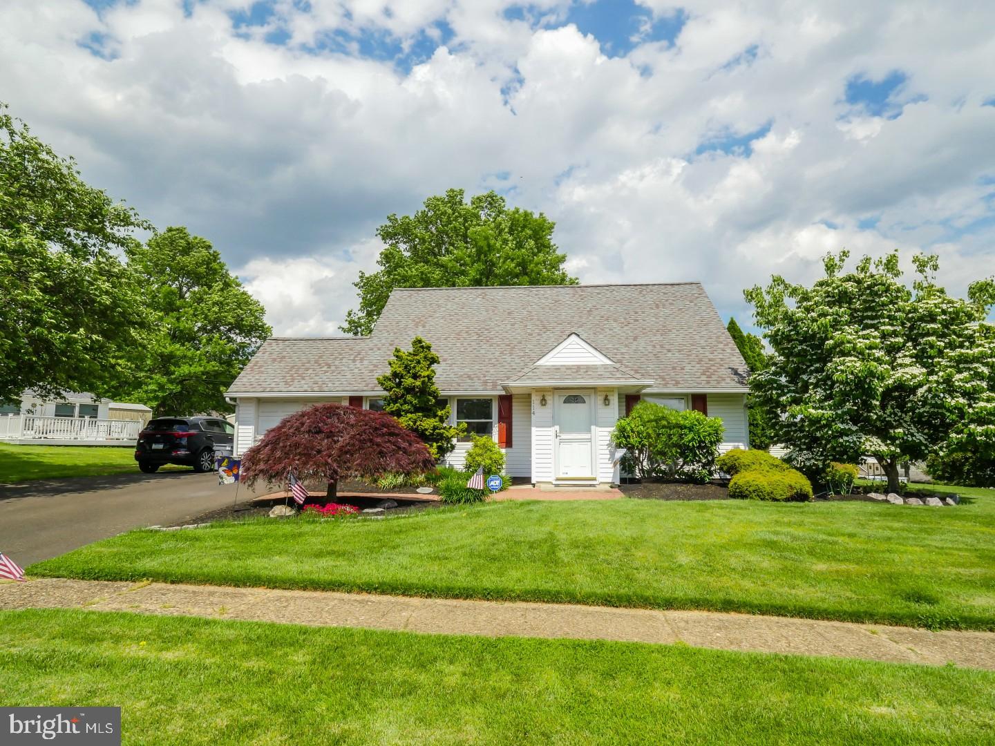 114 Cobalt Cross Road Levittown, PA 19057 - Photo 1 of 19 Gallery Image 1