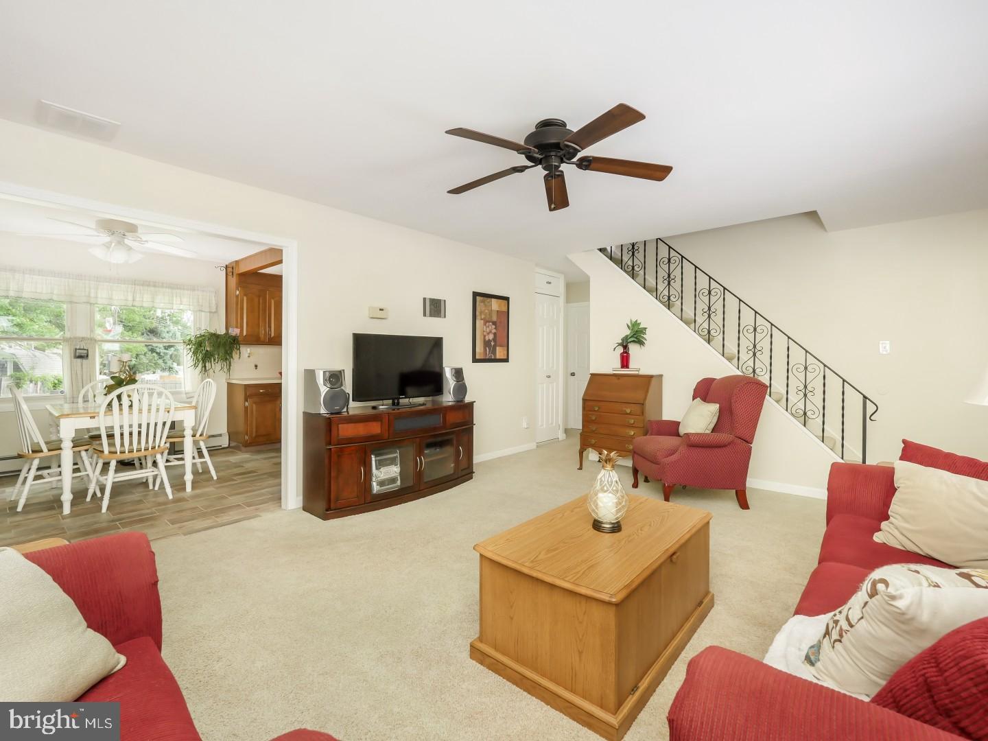 114 Cobalt Cross Road Levittown, PA 19057 - Photo 6 of 19 Gallery Image 6