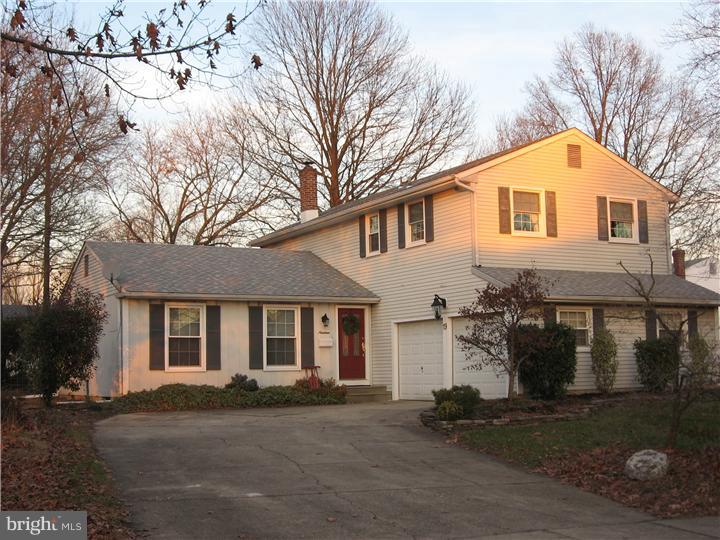 19 Firethorne Road Cherry Hill, NJ 08003 - Photo 3 of 4 Gallery Image 3