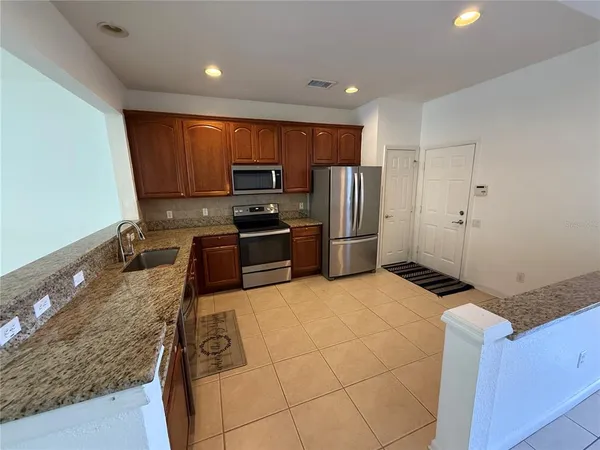 $2,500 | 15132 Windmill Harbor Court, Orlando, FL 32828