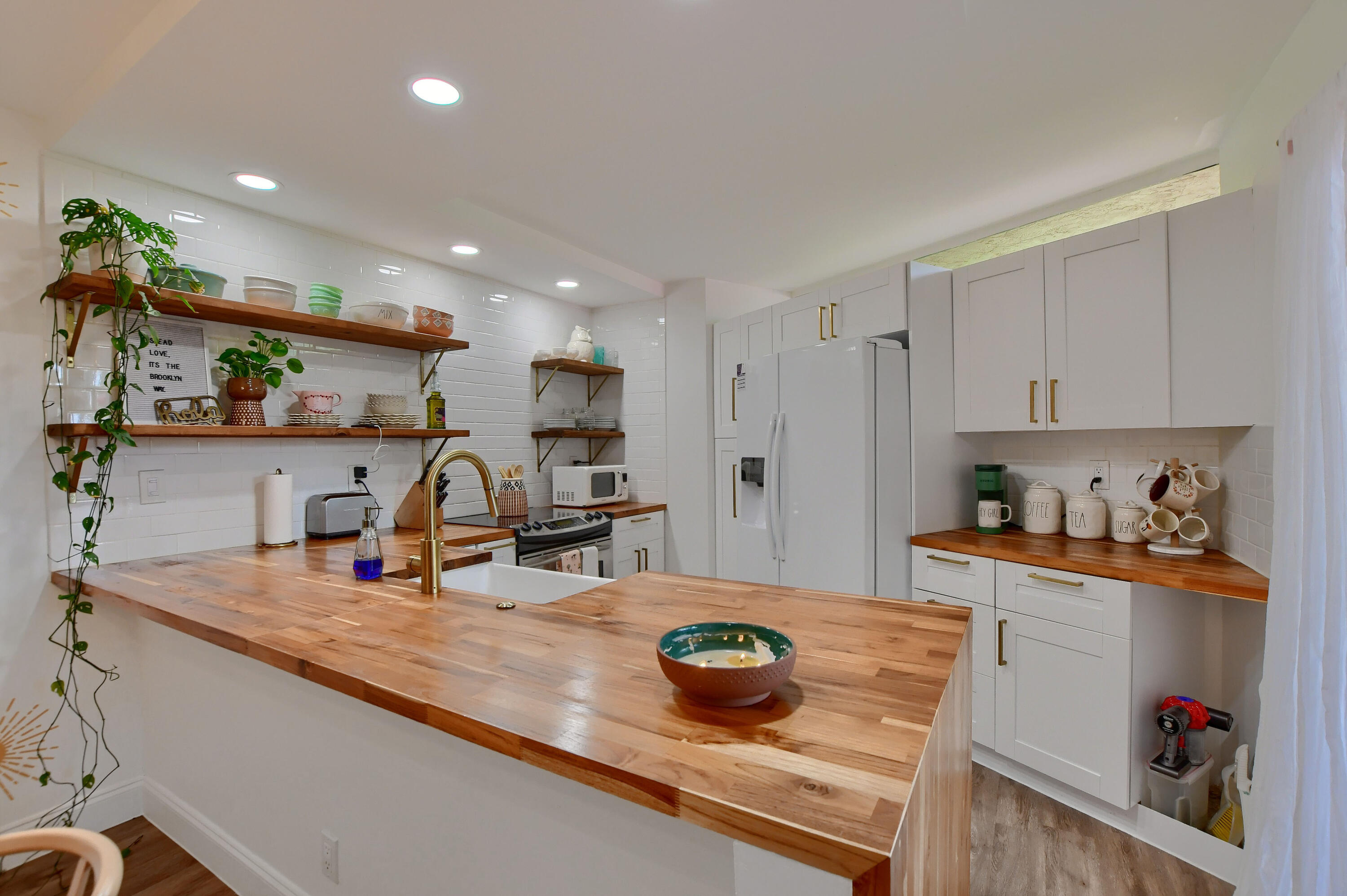 23078 Oxford Place, Unit A Boca Raton, FL 33433 - Photo 10 of 37 23078 Oxford Place A, Boca Raton, FL 334