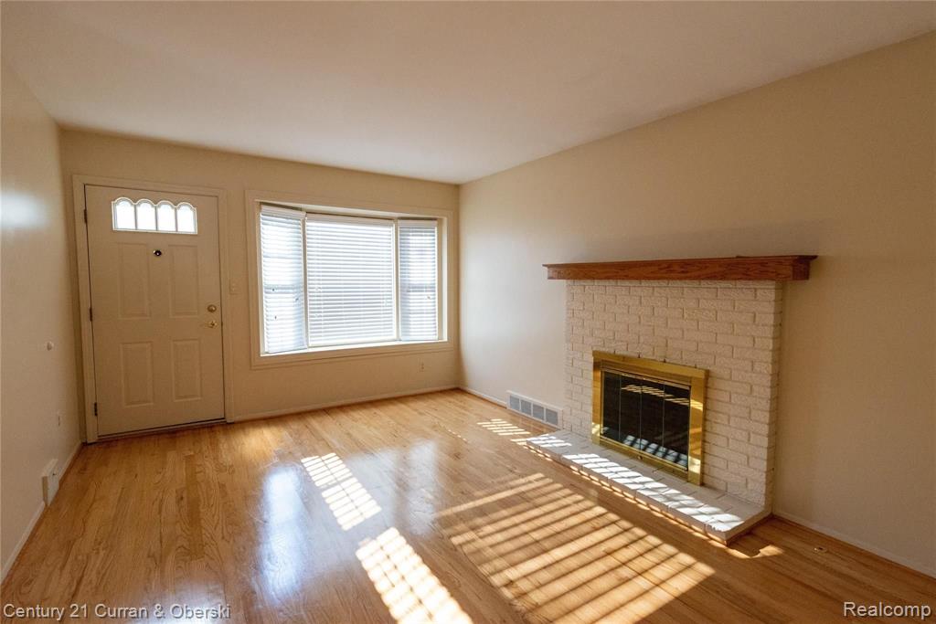 3302 Harvard Road Royal Oak, MI 48073 - Photo 5 of 24