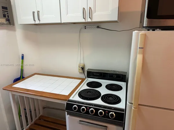 $1,500 | 340 Mendoza Avenue, Unit 2, Miami, FL 33134