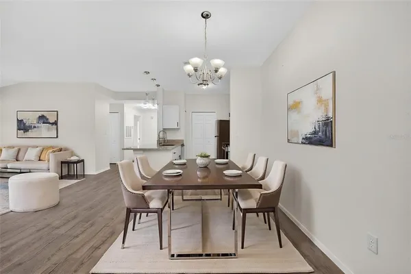 $275,000 | 5467 Vineland Road, Unit 6308, Orlando, FL 32811