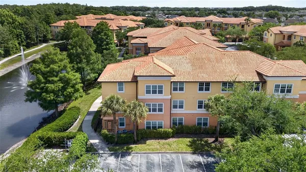 $275,000 | 5467 Vineland Road, Unit 6308, Orlando, FL 32811