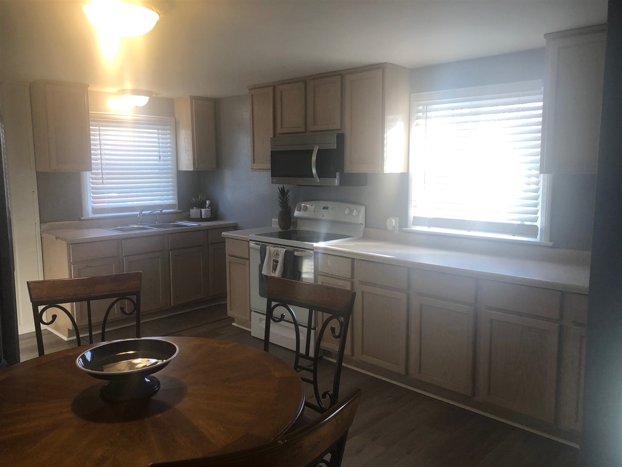939 Shady Shore Road Bay City, MI 48706 - Photo 4 of 14 Gallery Image 4