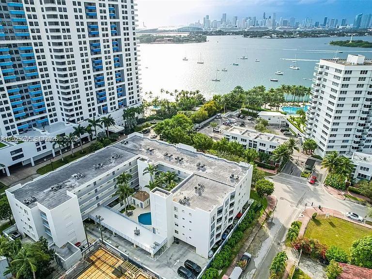 1401 Bay Road, Unit 312 Miami Beach, FL 33139 - Photo 4 of 12